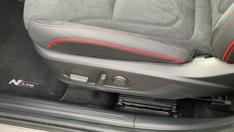 Hyundai TUCSON 1.6T Hybrid N Line S 5dr Auto Hybrid Estate